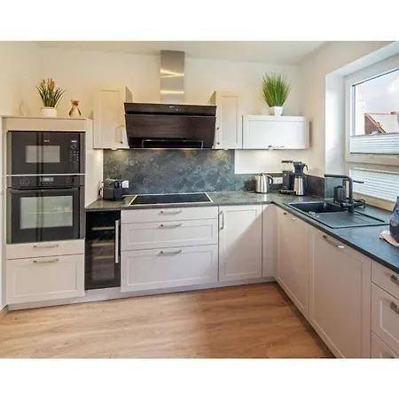 Holiday home Luettje Steern